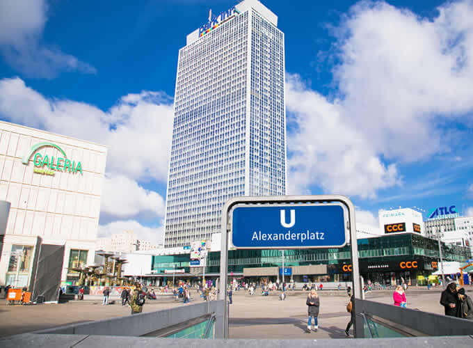 Praça Alexanderplatz em Berlim